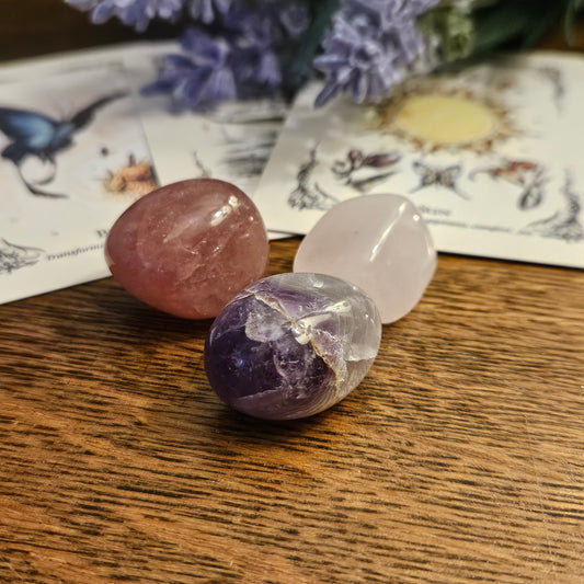 Crystal Healing Bundle for Anxiety & Relaxation – Amethyst, Rose Quartz, Strawberry Quartz