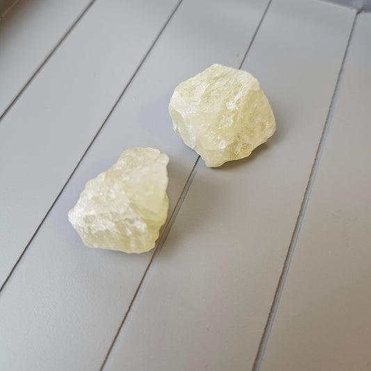 Raw Citrine – Manifestation & Abundance Crystal for Empowered Witches