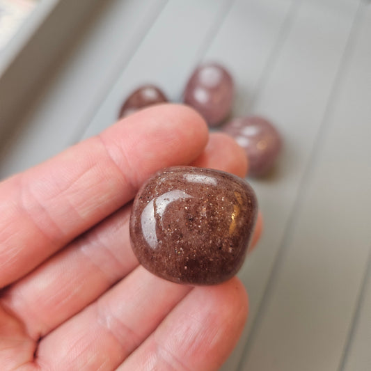 Strawberry Quartz Crystal Tumble – Manifesting Love, Joy & Inner Harmony