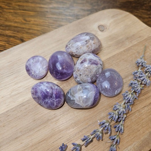 Amethyst Tumbled Stone – Witchcraft Crystal for Healing, Meditation & Third Eye Work