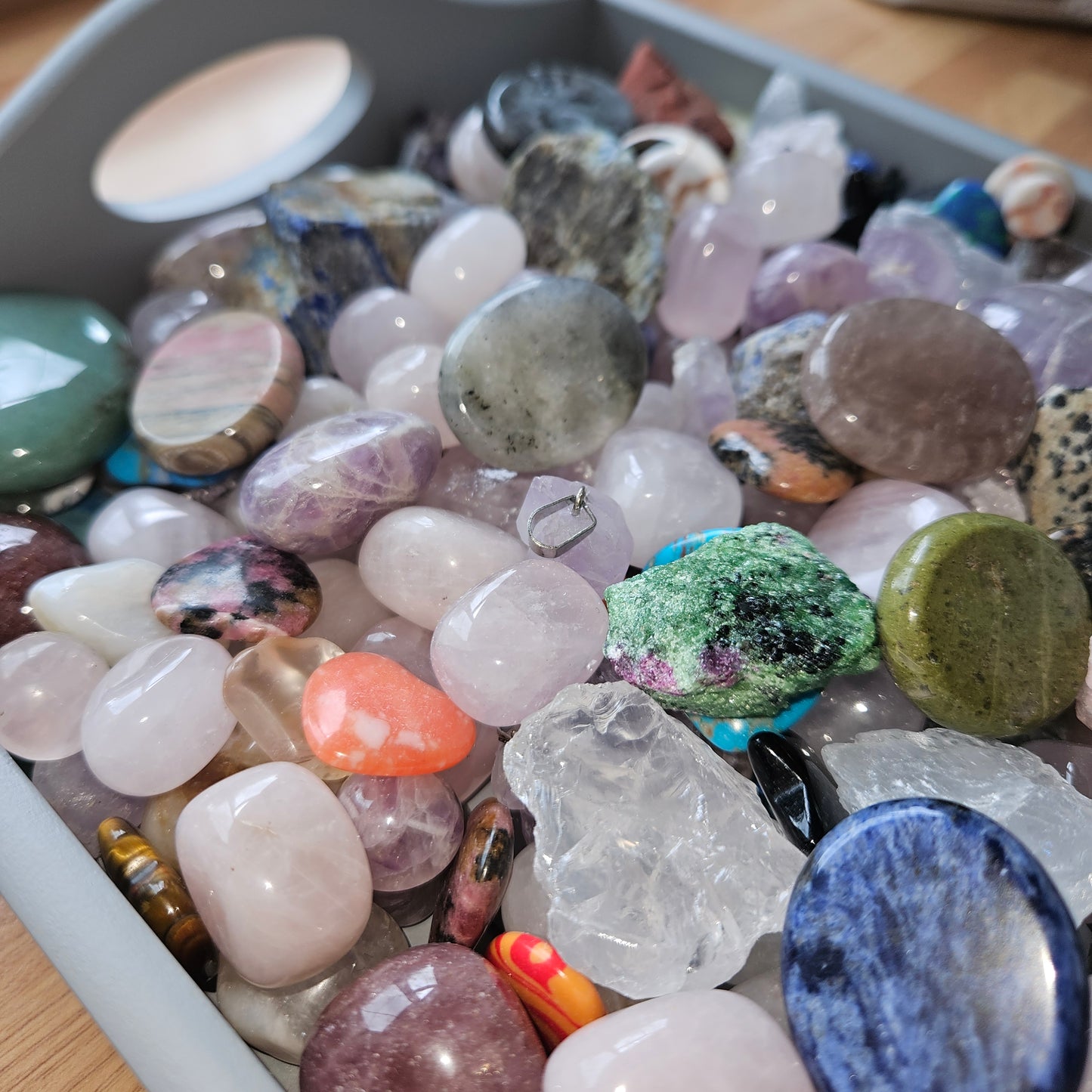 Mystery Crystal Confetti Scoop