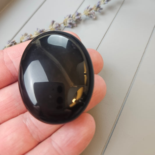 Obsidian Palm Crystal – Protective Stone for Witchcraft, Ritual & Meditation
