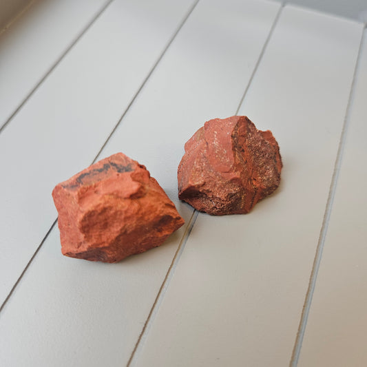 Raw Red Jasper – Grounding & Protection Stone for Energy and Stability